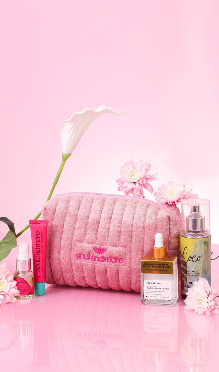 Blooming - velvet pouch - soulandmore